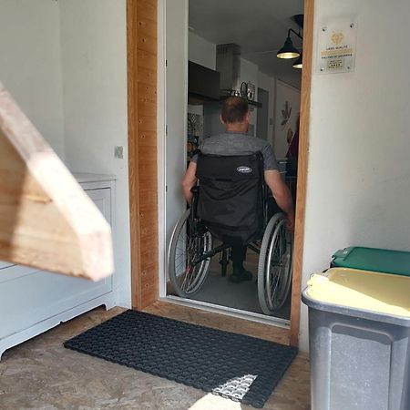 Aux D'Estaing Croises, Gite De Montagne Accessible A Tous Kültér fotó