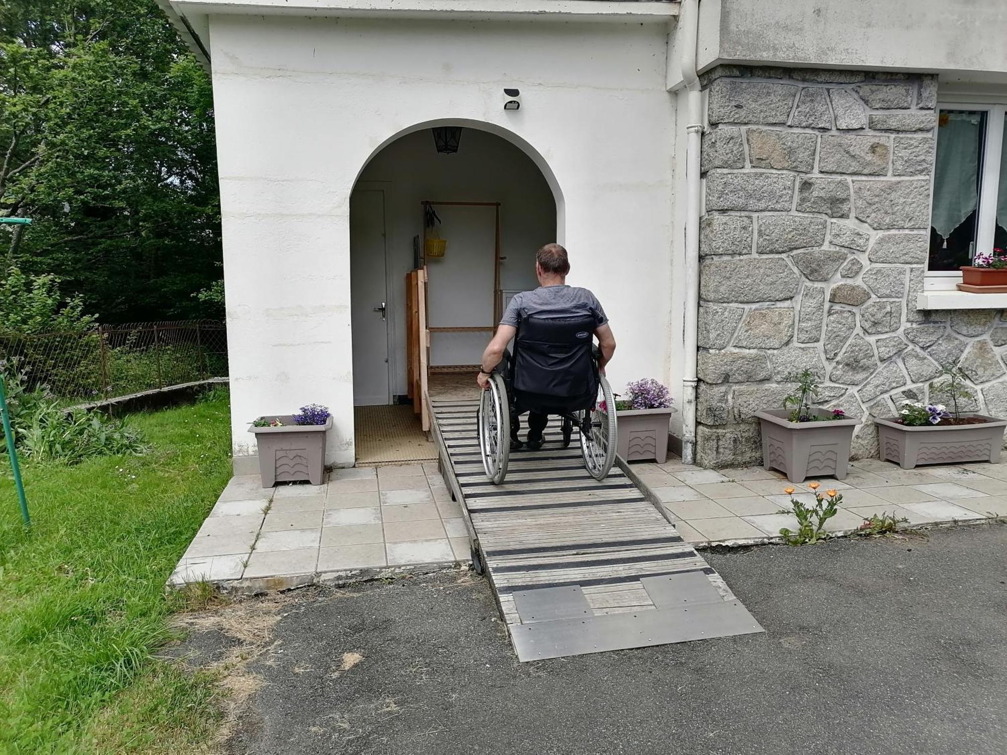 Aux D'Estaing Croises, Gite De Montagne Accessible A Tous Kültér fotó